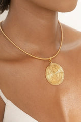 Swirl Pendant Choker